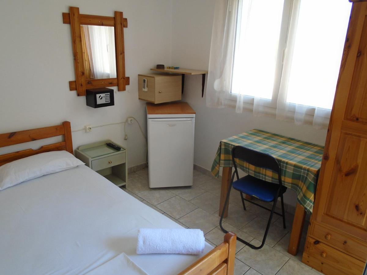 Orfeas Rooms Васілікі Екстер'єр фото